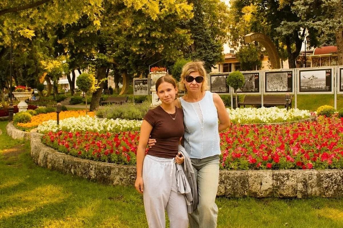 Домбай и Кавказские Минеральные Воды: высокогорные озёра, ущелья и курортные города
