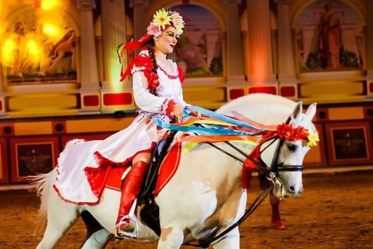 Шоу «Кубанская пленница» + Галерея света-Шоу фонтанов п. Абрау-Дюрсо