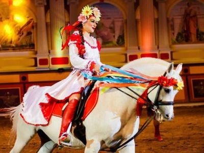 Шоу «Кубанская пленница» + Галерея света-Шоу фонтанов п. Абрау-Дюрсо